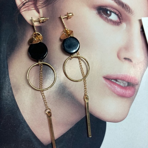 Fashion Gold Long Earrings - Picture 4 of 5